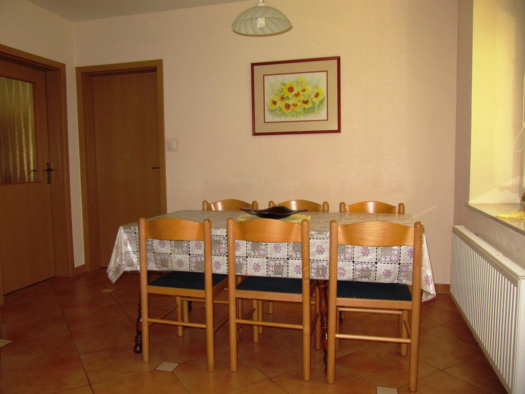 Apartment Vintgar Slovenska Bistrica Bagian luar foto