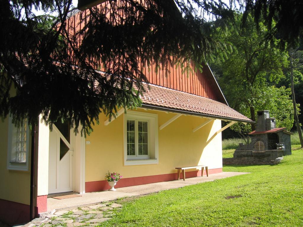 Apartment Vintgar Slovenska Bistrica Bagian luar foto